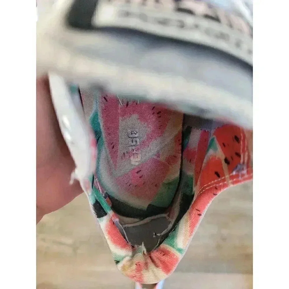 Grey Watermelon converse shoes‎ size 4